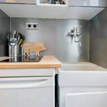 Spacious And Cozy Studio Close To The Garden Of Luxembourg * Paris
